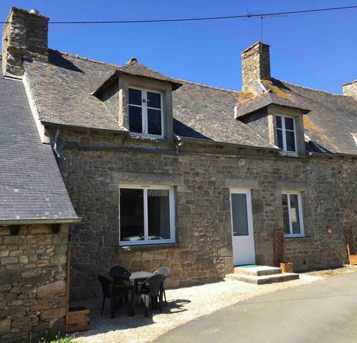 Maison Au Calme Recemment Renovee Villa Lescouet-Jugon Exterior photo